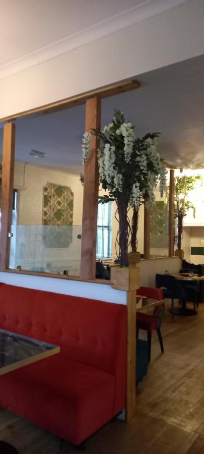 Royal Sportsman Hotel Porthmadog Dış mekan fotoğraf