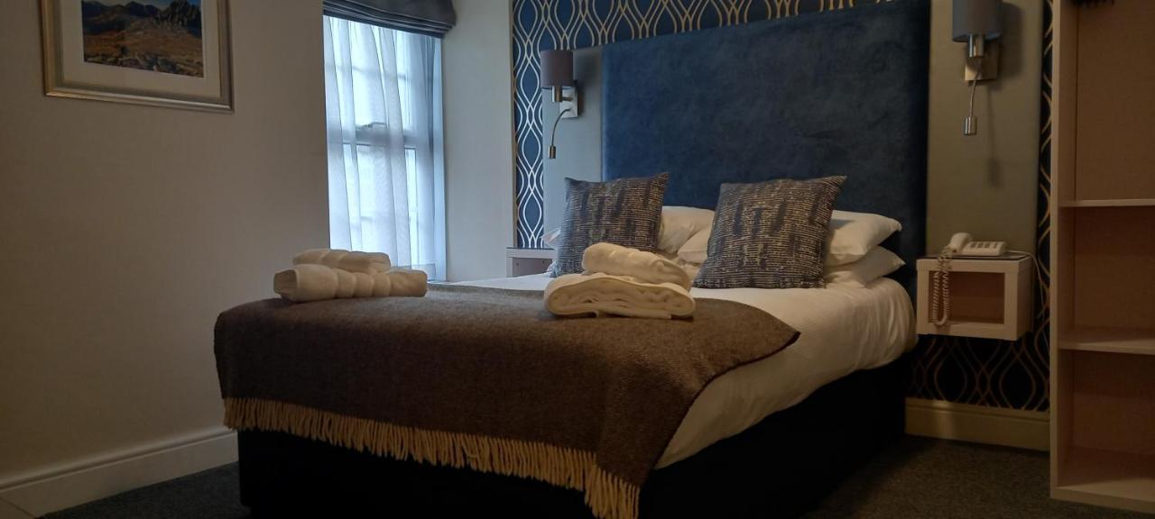 Royal Sportsman Hotel Porthmadog Dış mekan fotoğraf