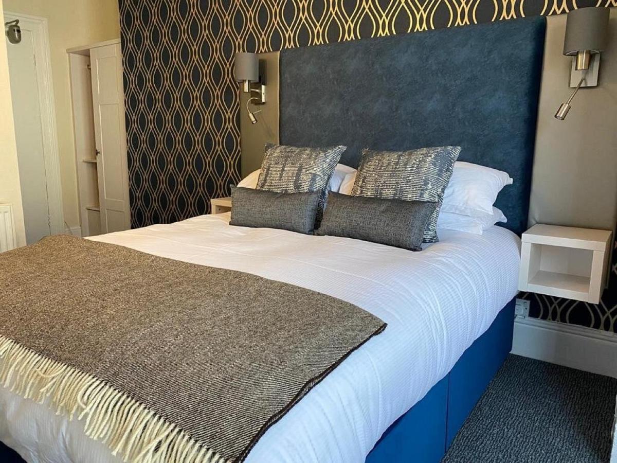 Royal Sportsman Hotel Porthmadog Dış mekan fotoğraf