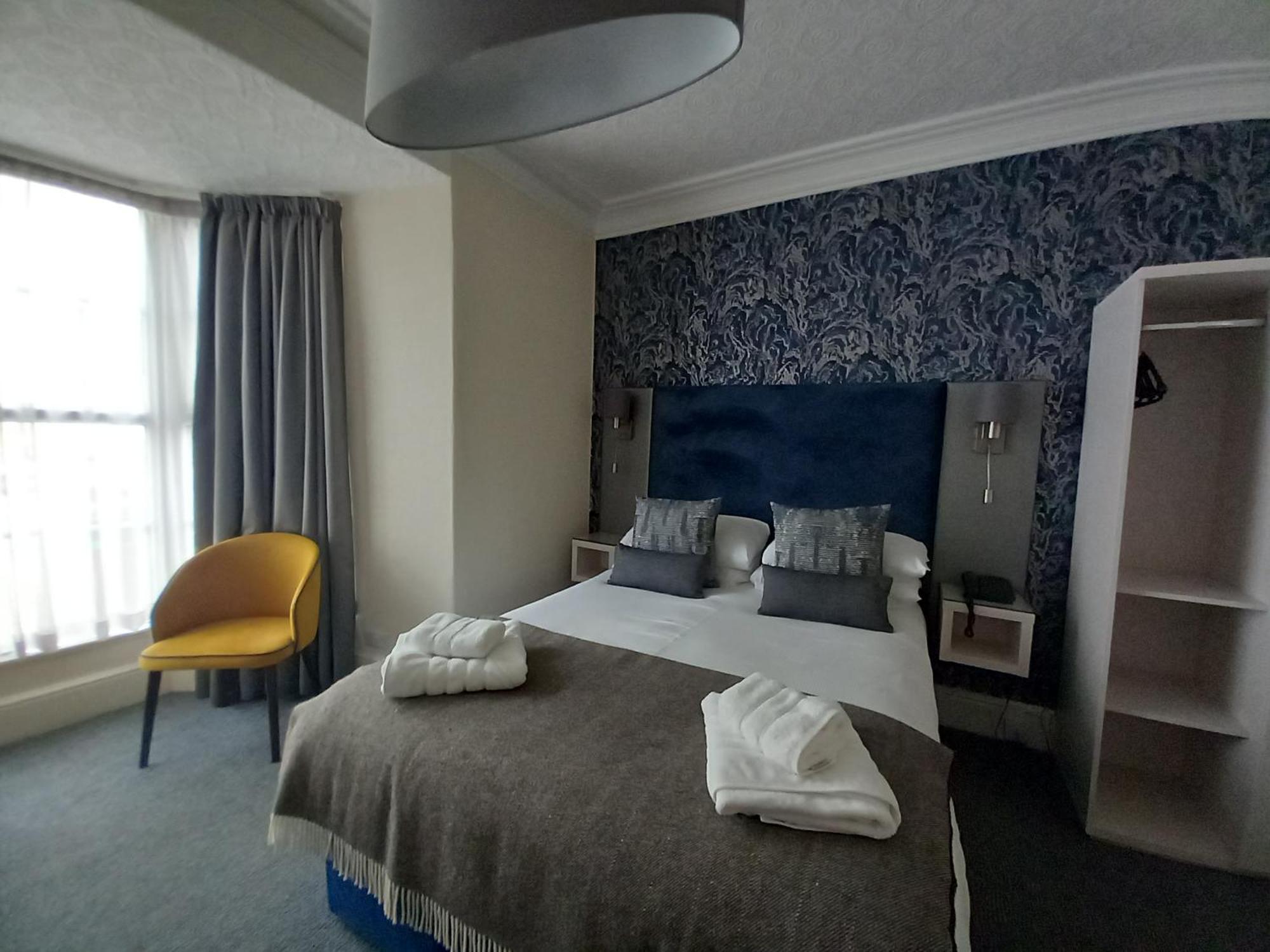 Royal Sportsman Hotel Porthmadog Dış mekan fotoğraf