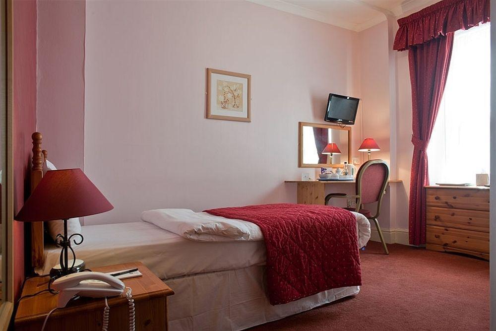 Royal Sportsman Hotel Porthmadog Dış mekan fotoğraf